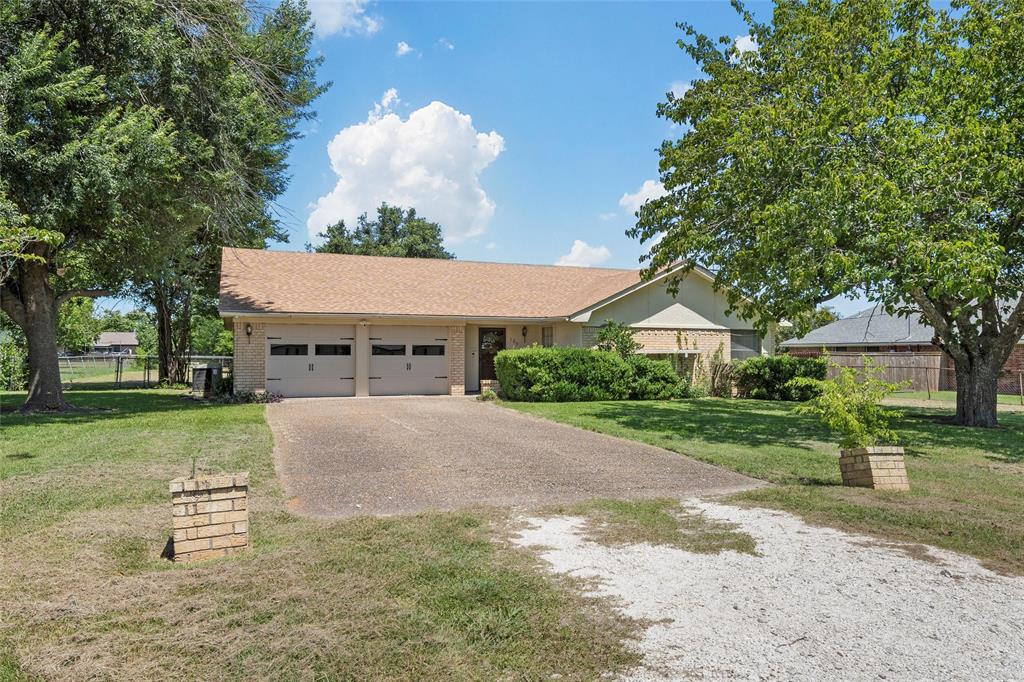 105 Melissa Street Property Photo 1