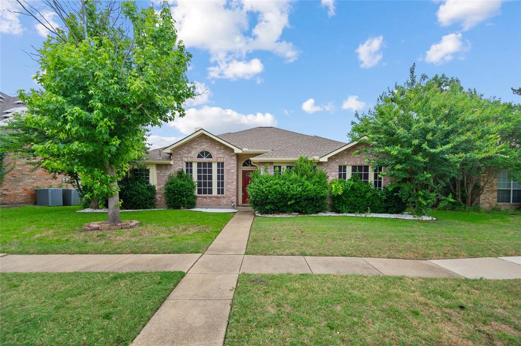 2726 Crosslands Drive Property Photo 1