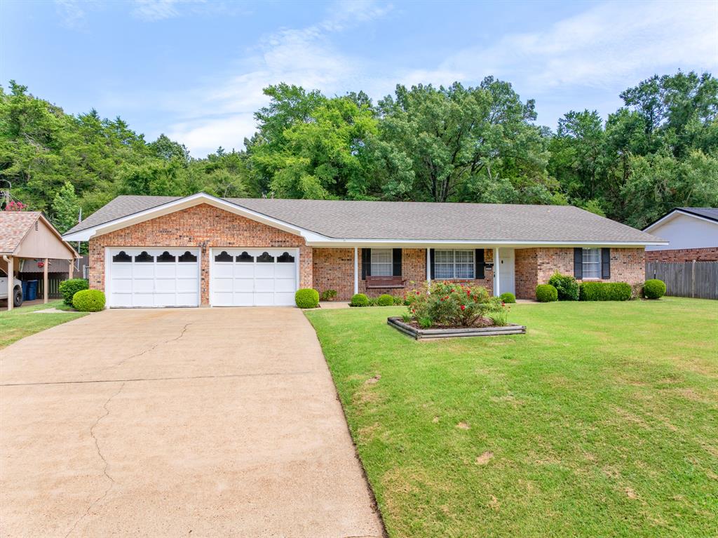 805 Circle Drive
