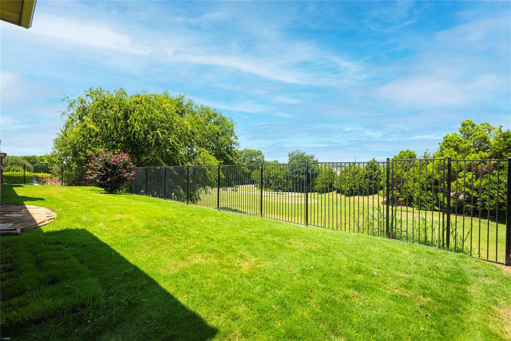 1115 Navarro Drive Property Photo 3