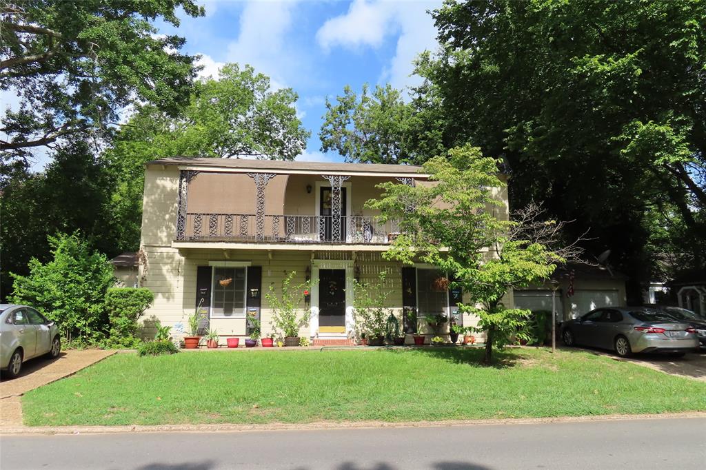 4040 Gilbert Drive Property Photo 1