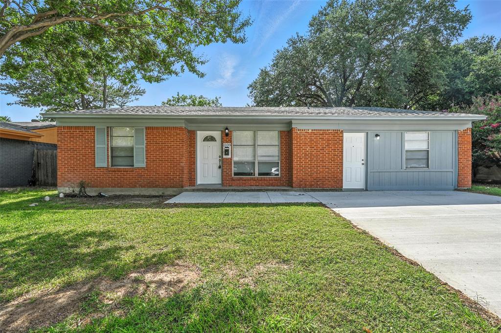 1109 Lexington Property Photo 1