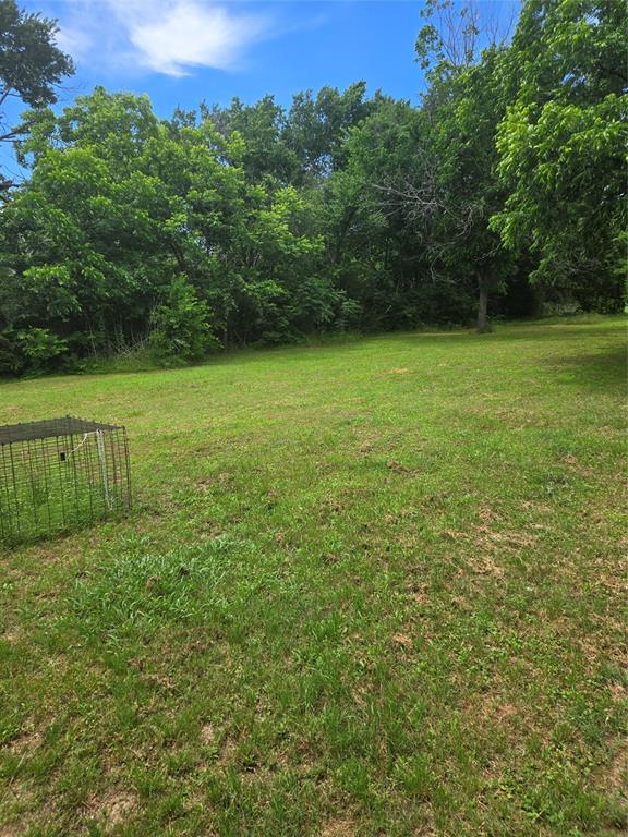 210 E 4th Street Property Photo 8