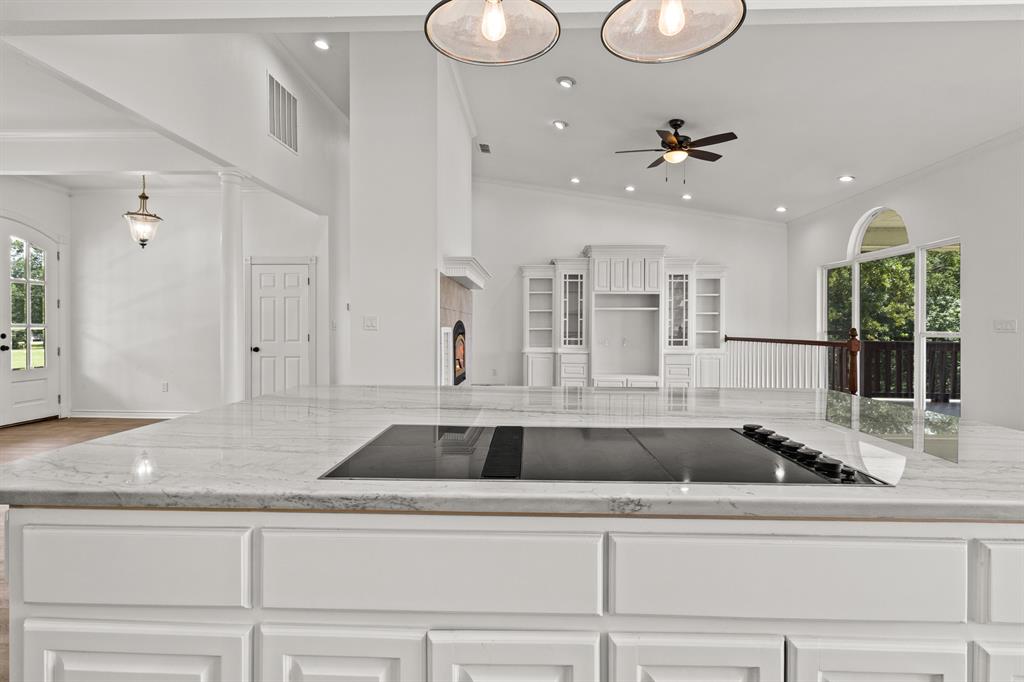 1930 Cr 2320 Property Photo 11