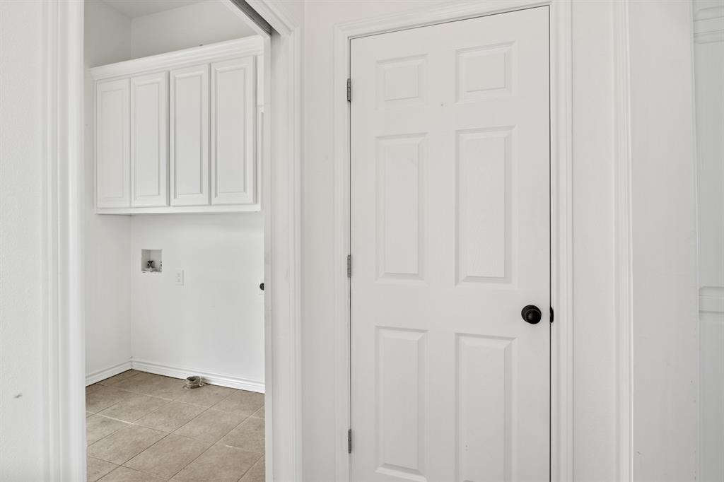 1930 Cr 2320 Property Photo 13