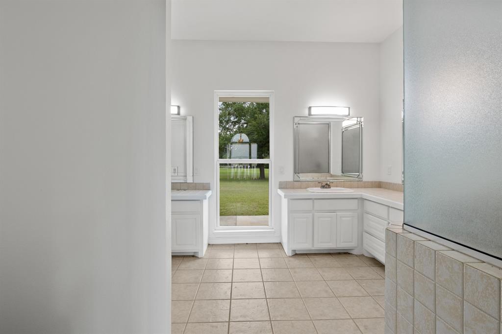 1930 Cr 2320 Property Photo 17