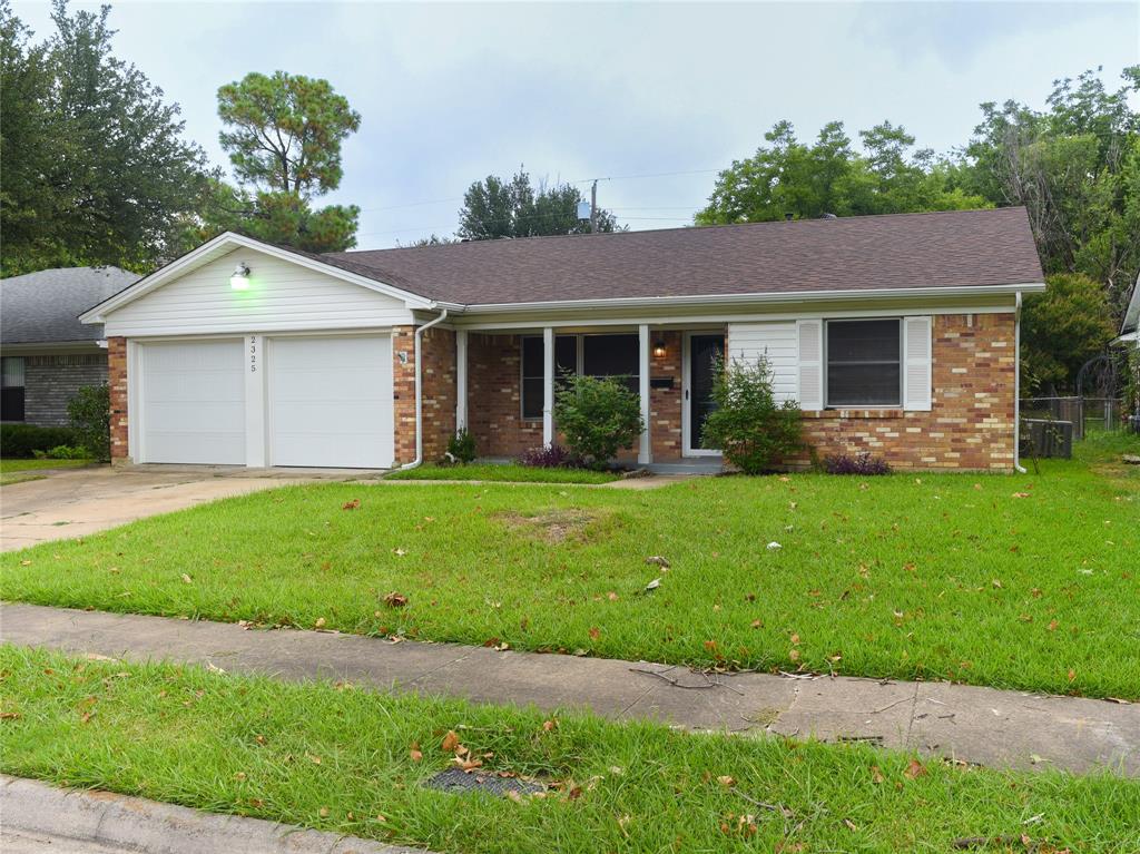2325 N Ricketts Street Property Photo 1