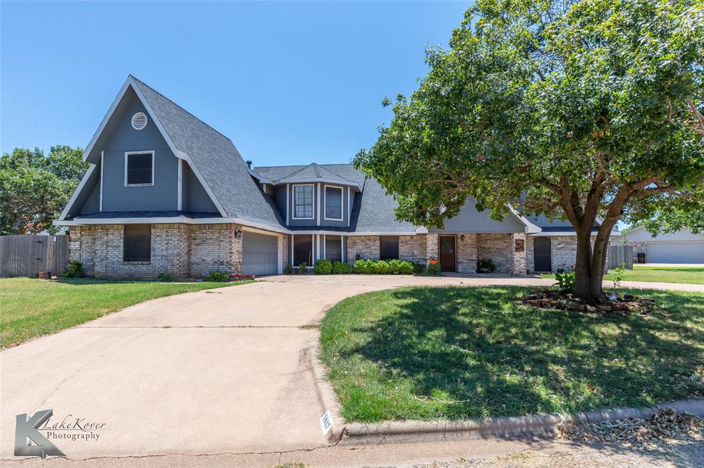 1817 Smith Drive Property Photo 1