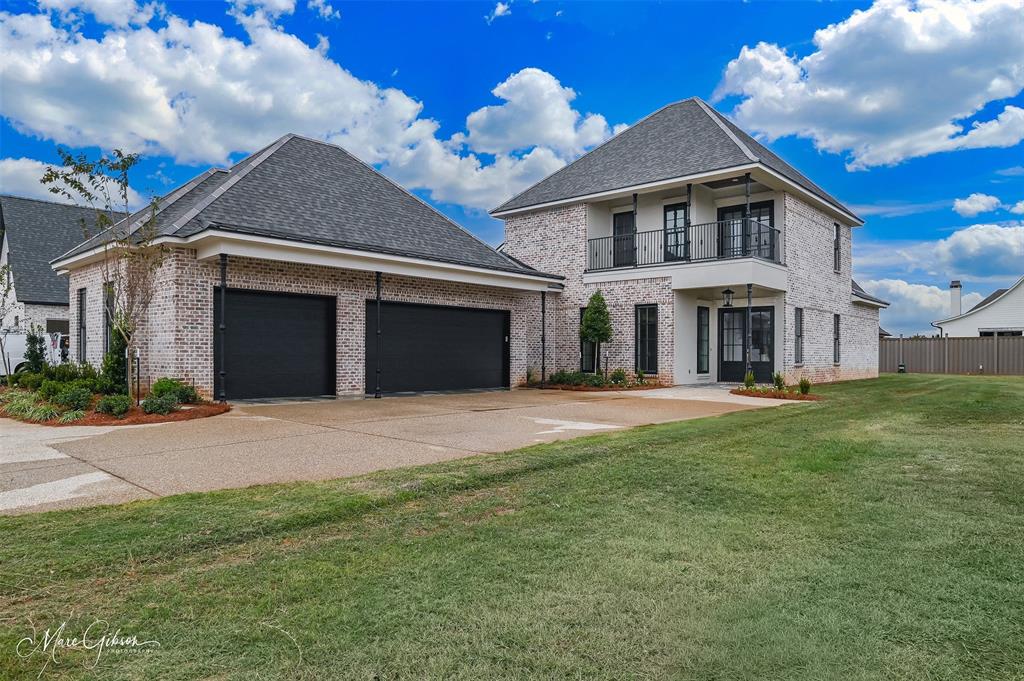 305 Nightfall Court Property Photo 1