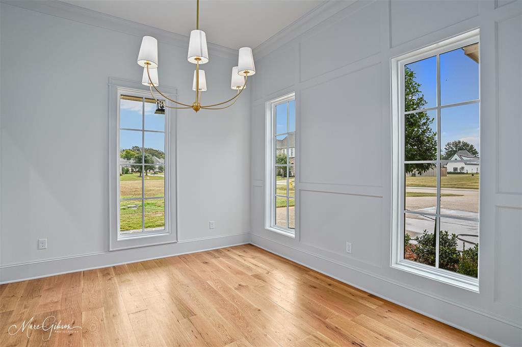 305 Nightfall Court Property Photo 7