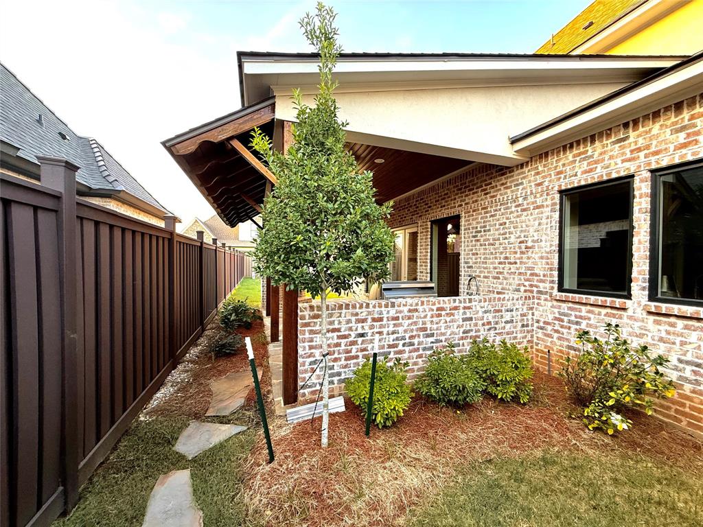 305 Nightfall Court Property Photo 37