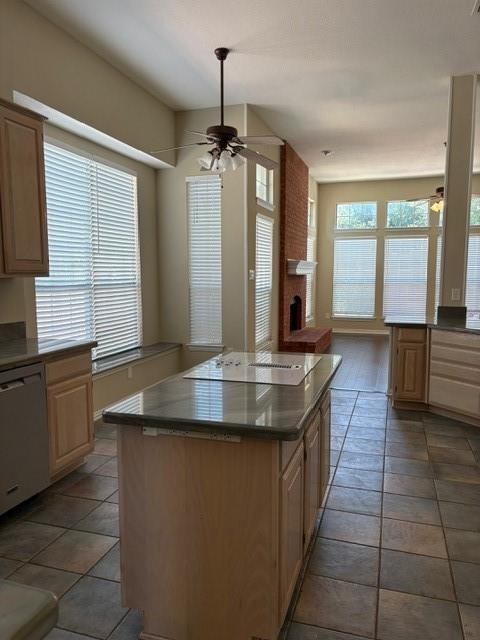 11016 New Orleans Property Photo 11