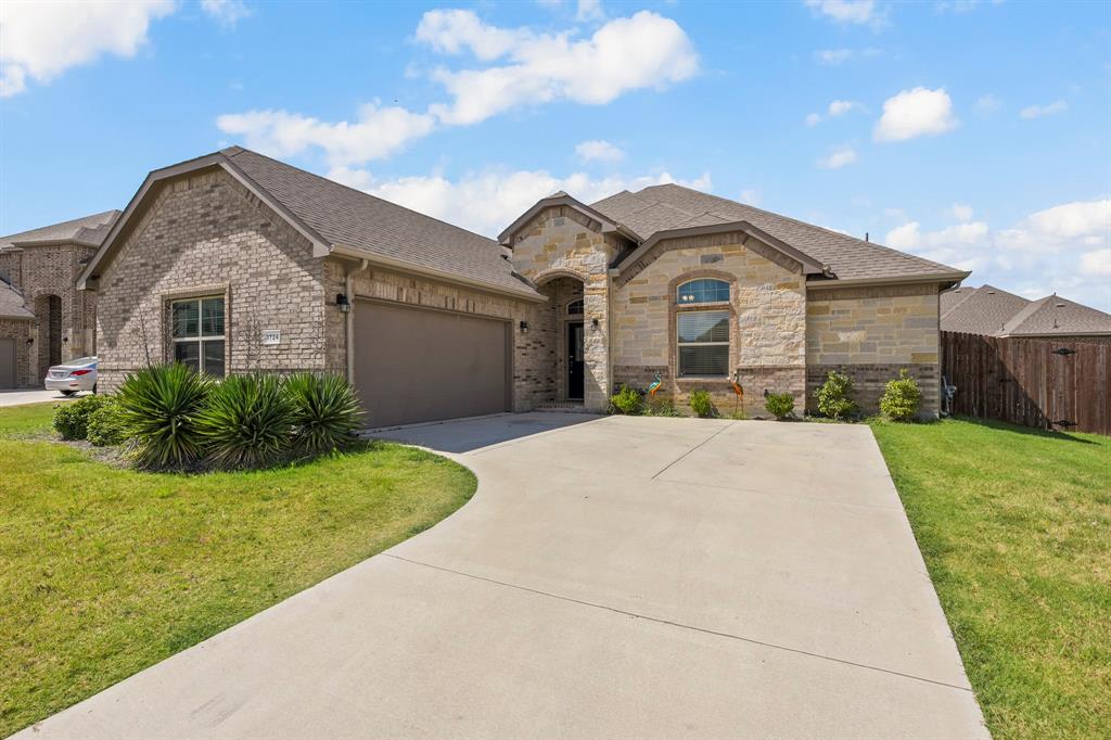 3724 Twin Pines Drive Property Photo 1