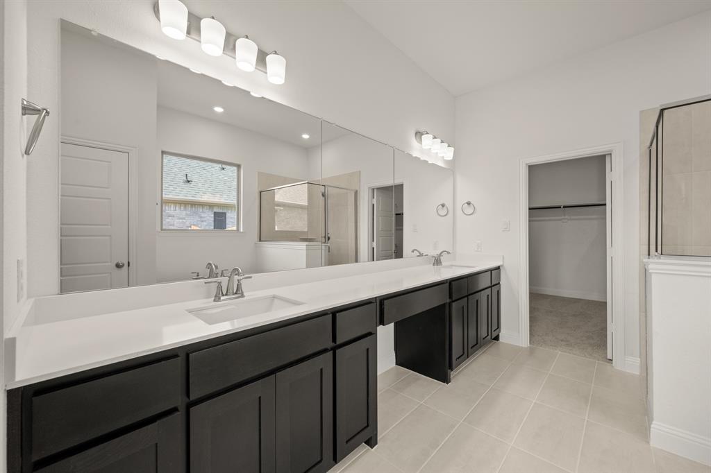 974 Reeves Drive Property Photo 17