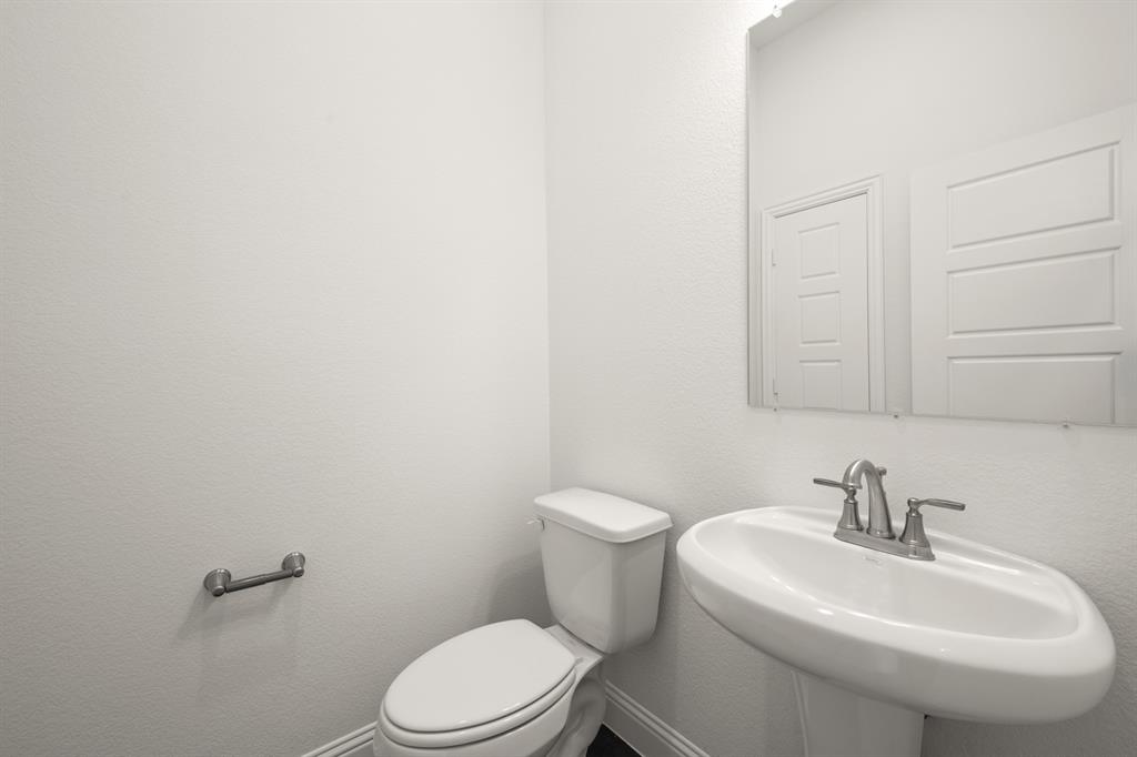 974 Reeves Drive Property Photo 29