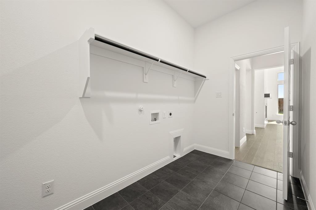 974 Reeves Drive Property Photo 35