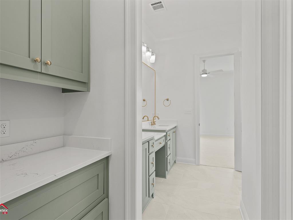 37 Turtle Creek Drive Property Photo 17