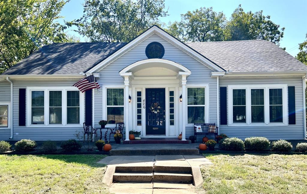 426 W Mcgee Street Property Photo 1