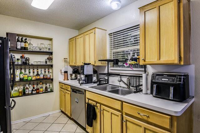 5917 Hilltop Drive Property Photo 12