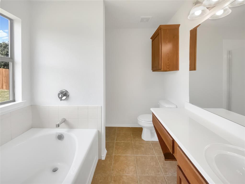 8804 Trailblazer Drive Property Photo 12