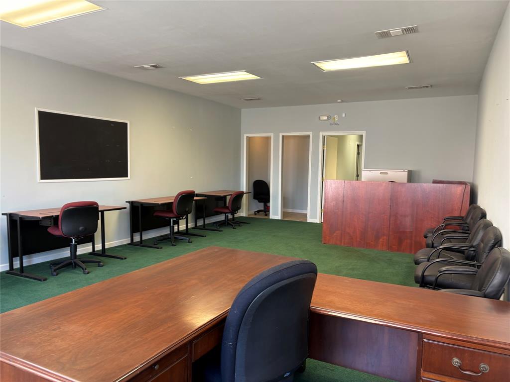 125 E Louisiana Avenue Property Photo 3