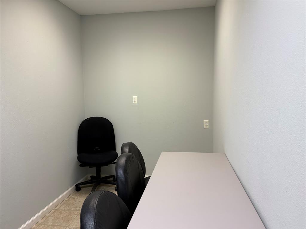 125 E Louisiana Avenue Property Photo 5