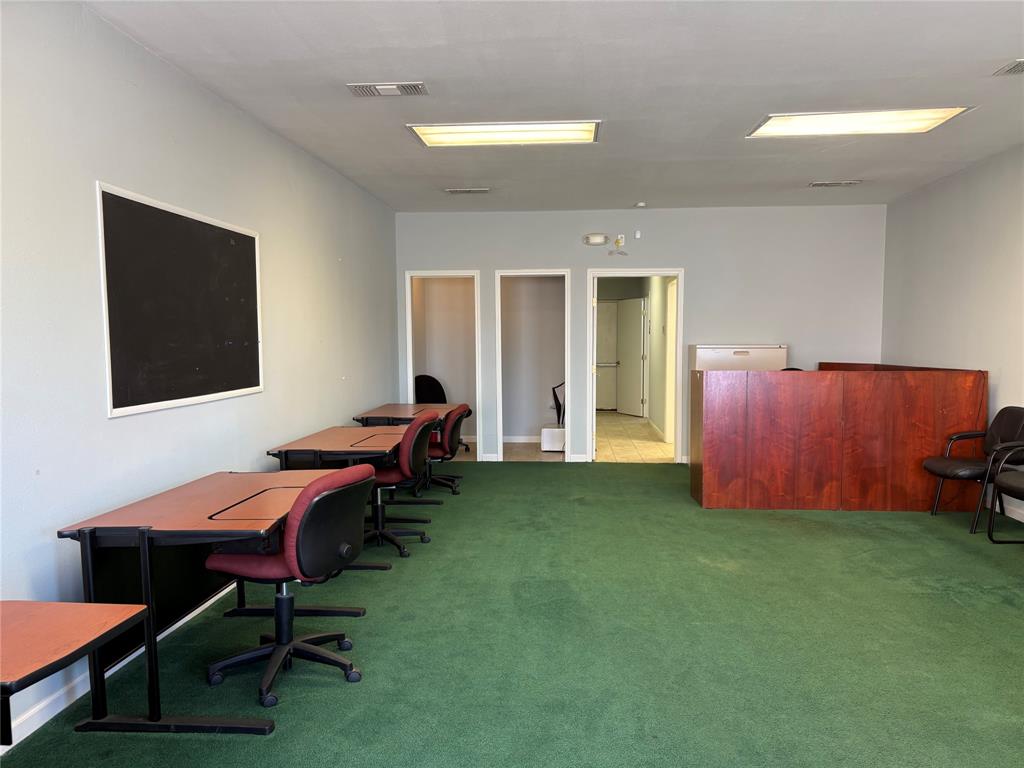 125 E Louisiana Avenue Property Photo 15