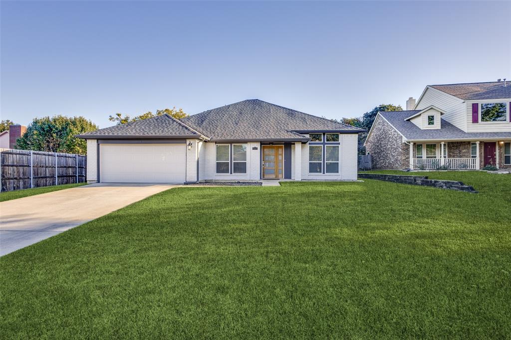 2405 Warwick Avenue Property Photo 1