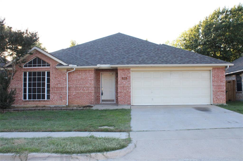 719 Jeff Court Property Photo 1