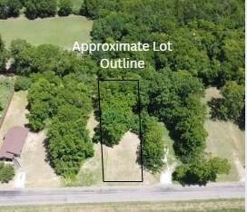 2233 E Tuck Street Property Photo 2