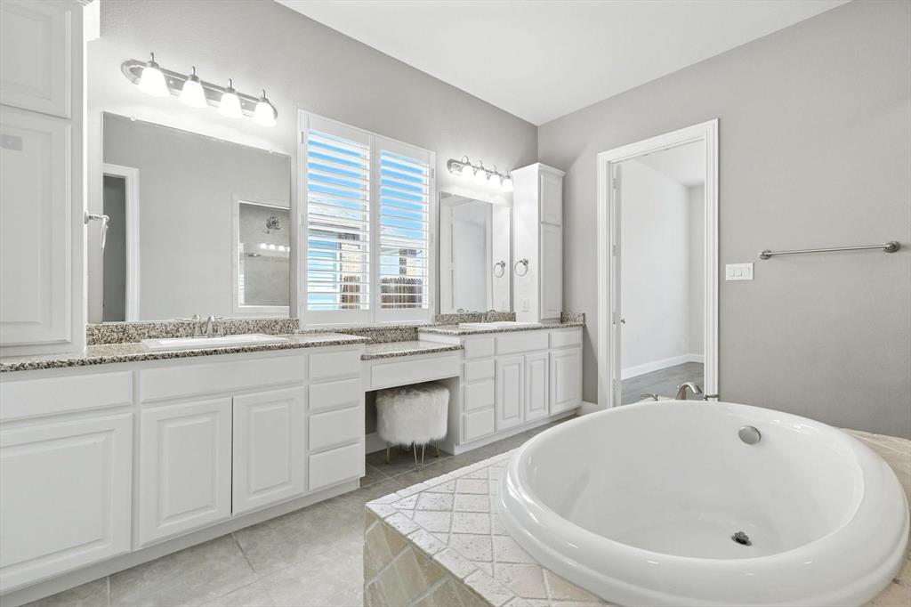 2416 Fieldlark Drive Property Photo 24