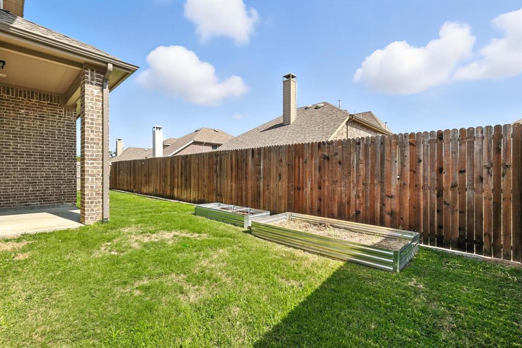 2416 Fieldlark Drive Property Photo 37