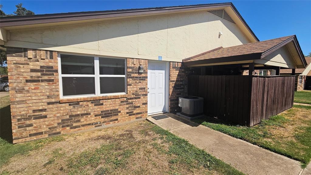 212 S Shady Shores Road Property Photo 1