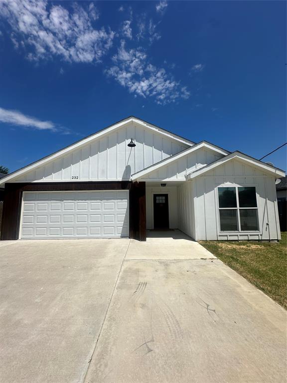 232 W Norway Street Property Photo 1