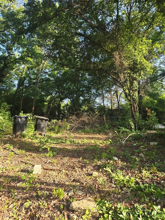 410 W Luckett Street Property Photo 1