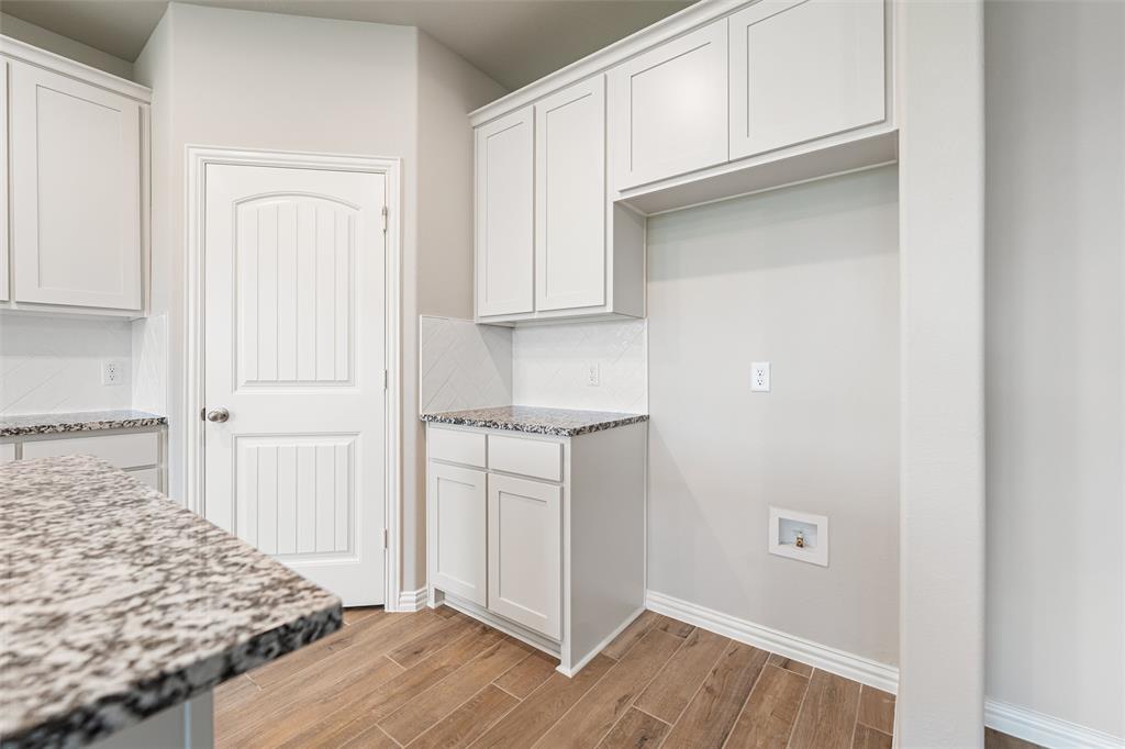 112 Aero Vista Drive Property Photo 18