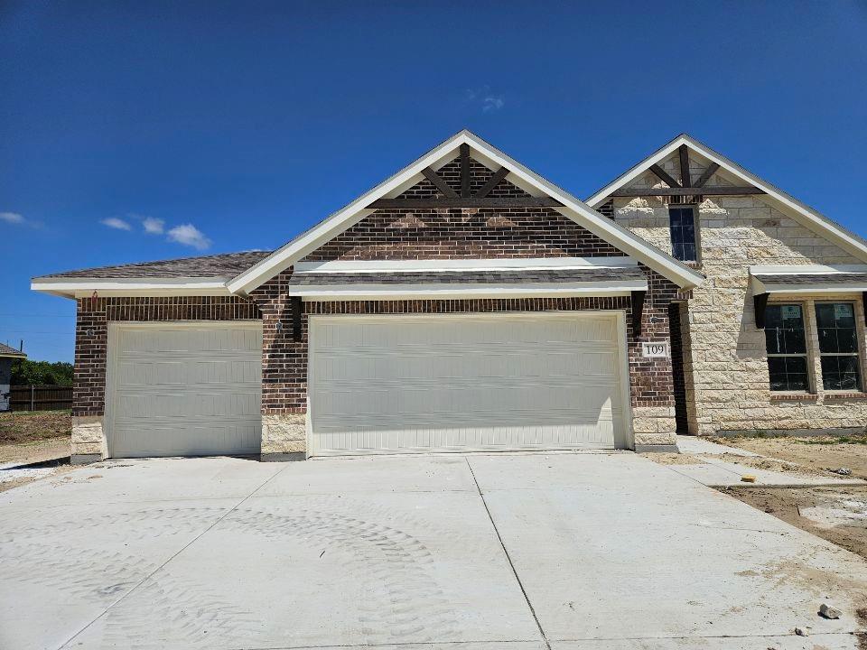 109 Pilot Drive Property Photo 1