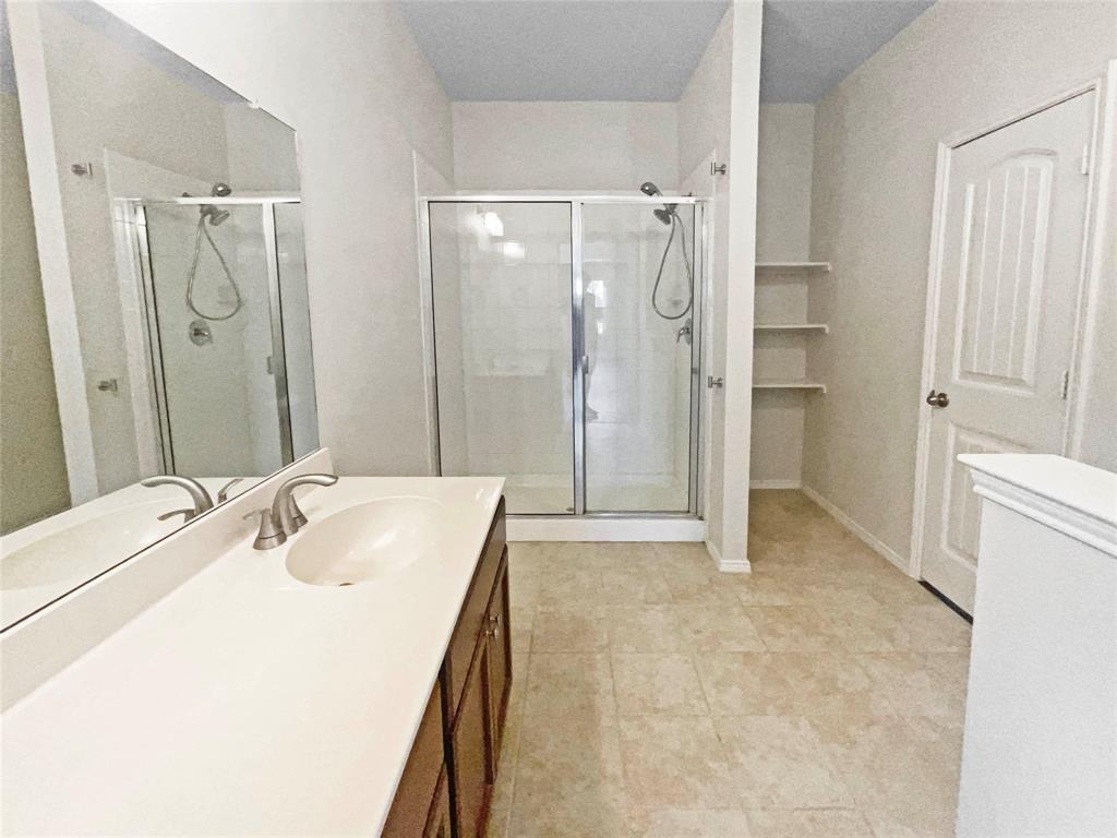 2548 Saldana Drive Property Photo 7