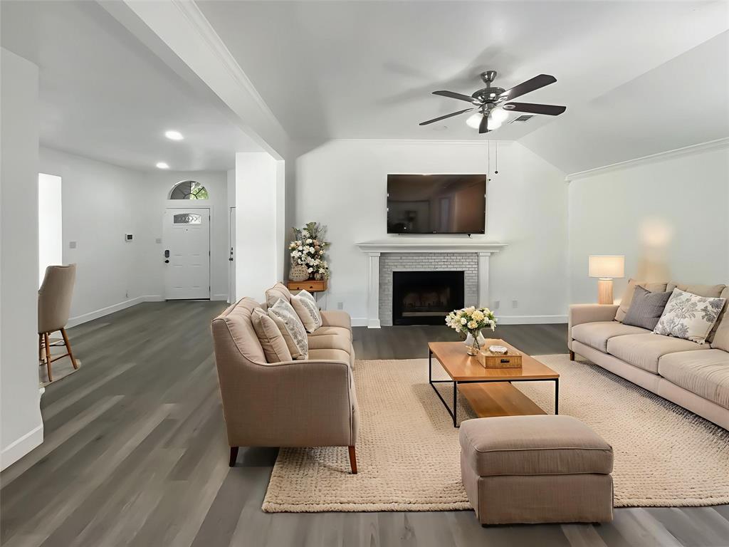 615 Sweet Gum Drive Property Photo 2