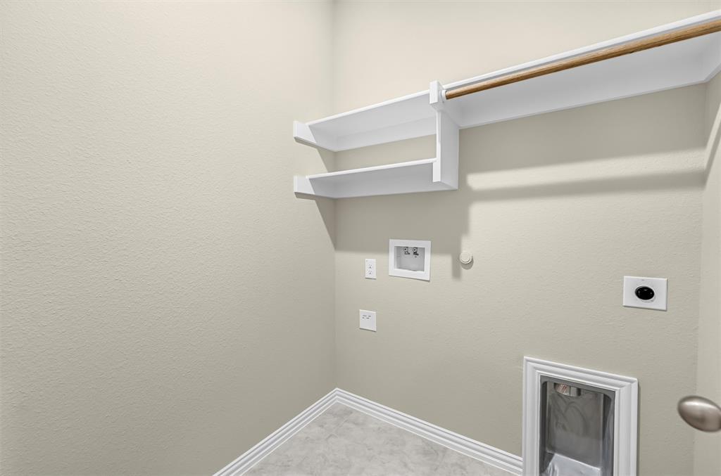 408 Pickett Creek Drive Property Photo 9