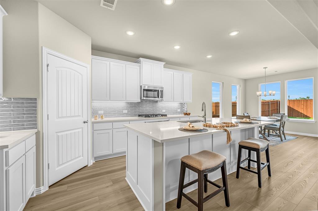 408 Pickett Creek Drive Property Photo 14