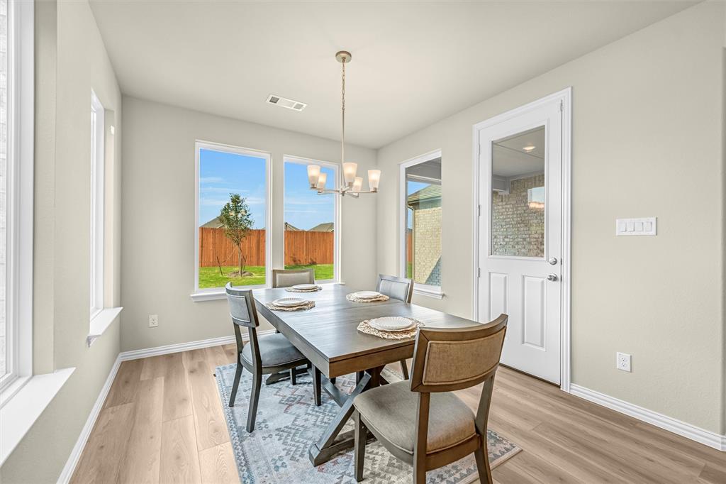 408 Pickett Creek Drive Property Photo 16