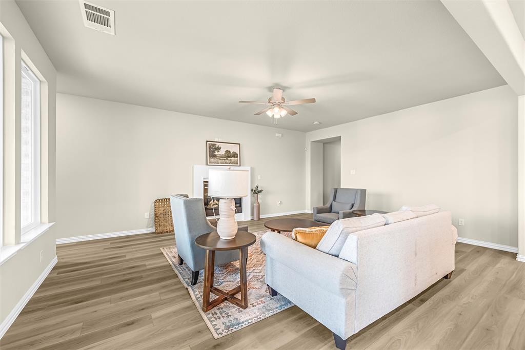 408 Pickett Creek Drive Property Photo 18