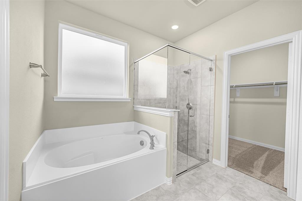 408 Pickett Creek Drive Property Photo 22