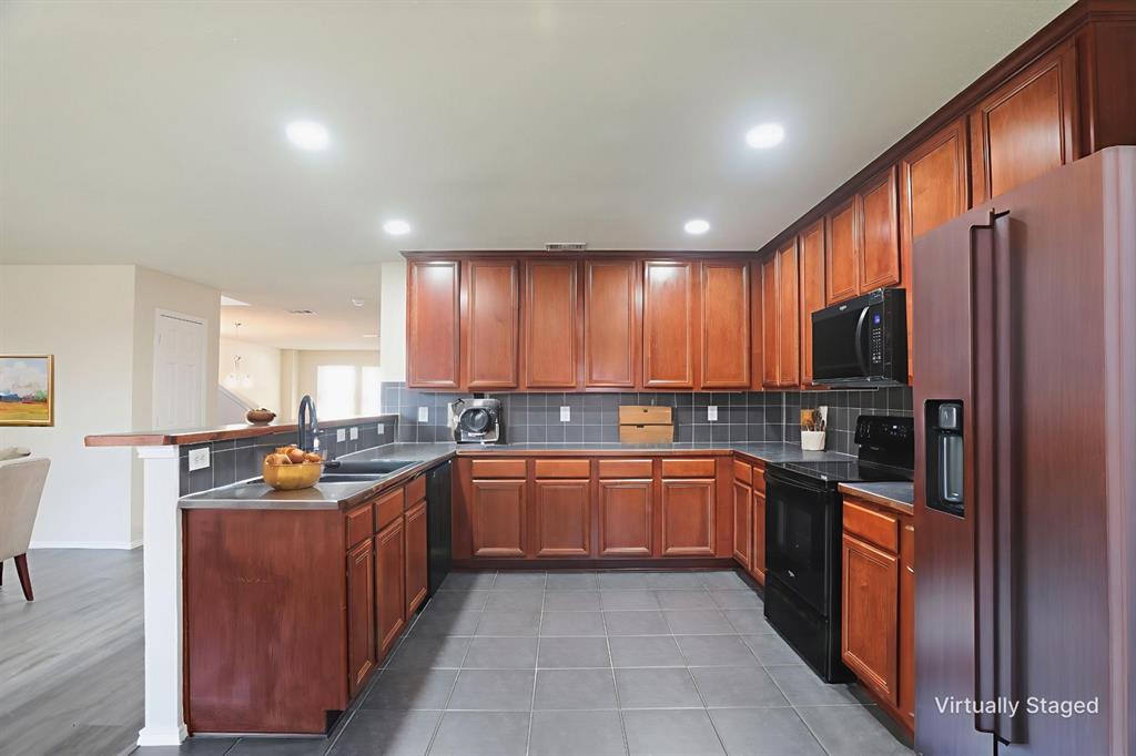 2513 Tan Oak Drive Property Photo 6