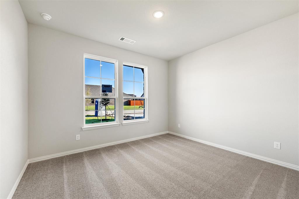 445 Pickett Creek Drive Property Photo 8