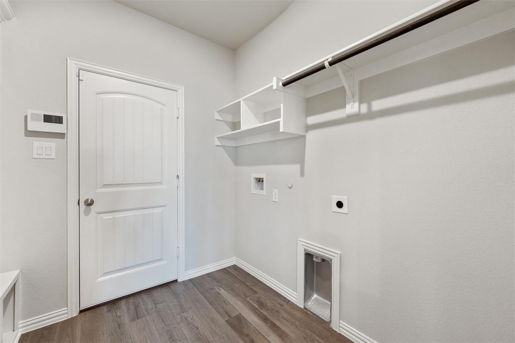 445 Pickett Creek Drive Property Photo 20