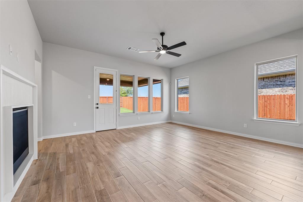 513 Pickett Creek Drive Property Photo 18