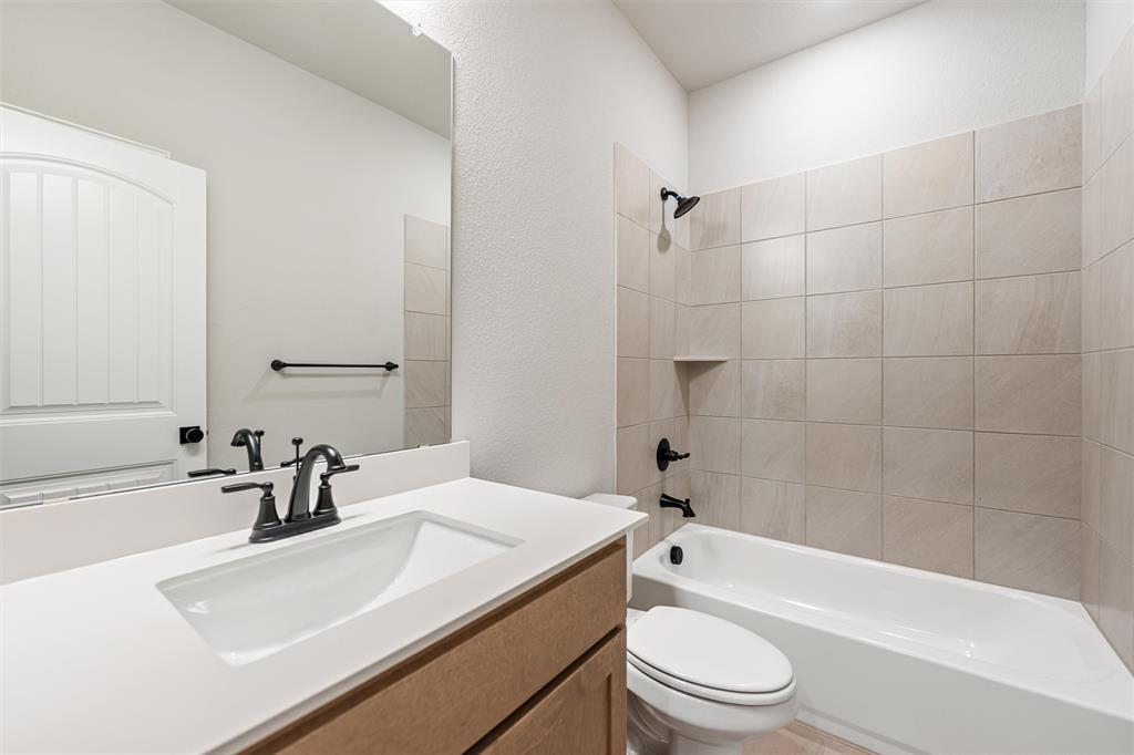 513 Pickett Creek Drive Property Photo 23