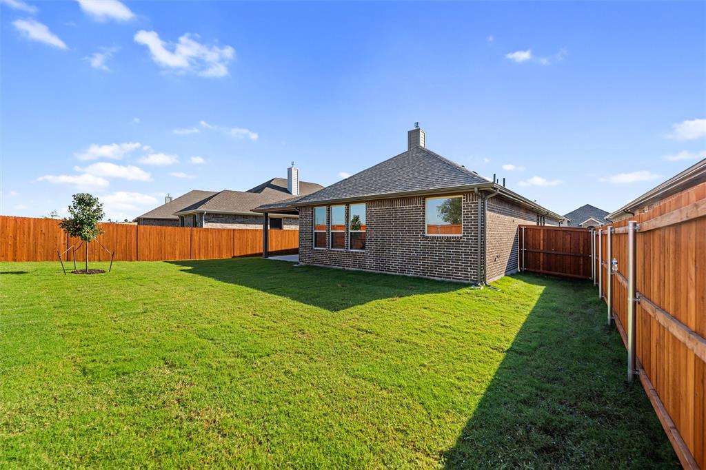 513 Pickett Creek Drive Property Photo 34